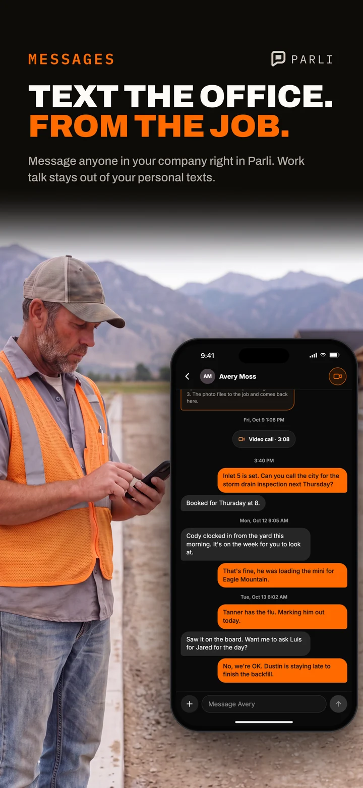 A foreman at the job texting the office in Parli Messages
